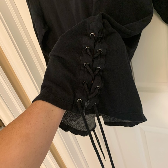 Torrid lightweight sweatshirt with lace up sides - Picture 3 of 4